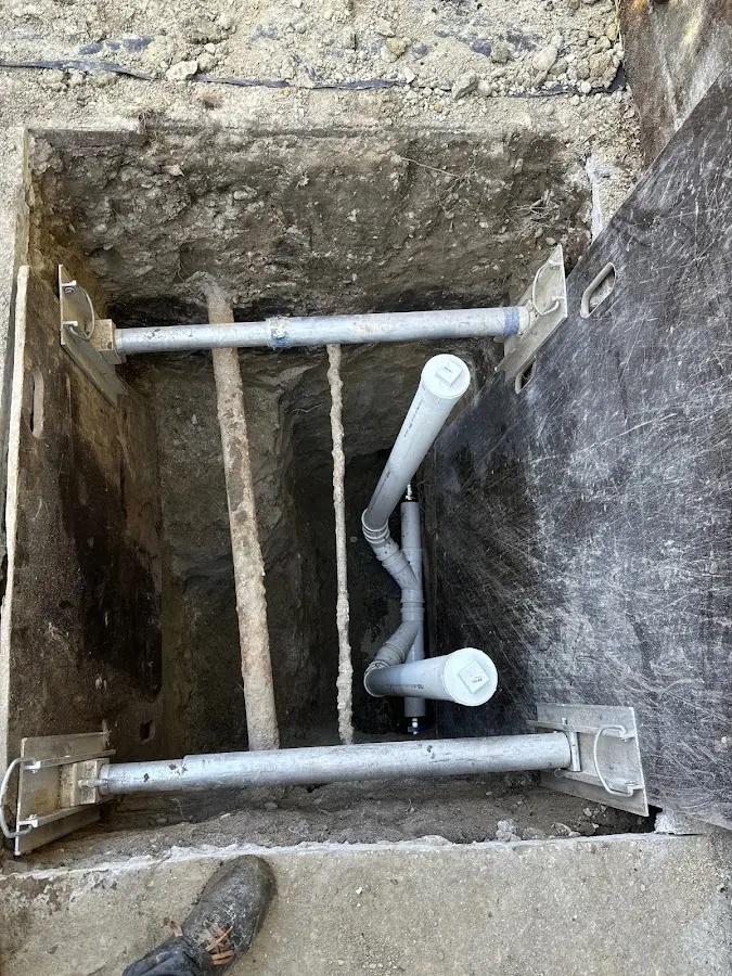 Experienced plumber completing Gas Line Repair work in Gateway